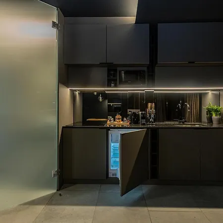 شقة فندقية Evolution Luxury *