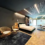 Evolution Luxury Apart-hotel 3*
