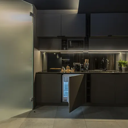 Evolution Luxury Apart-hotel 3*