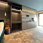 Evolution Luxury شقة فندقية لقنت