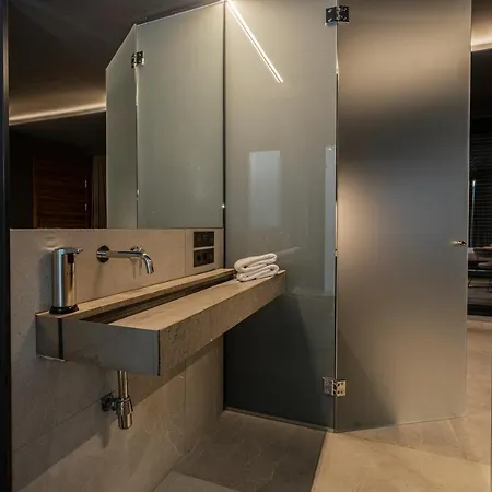 Evolution Luxury لقنت