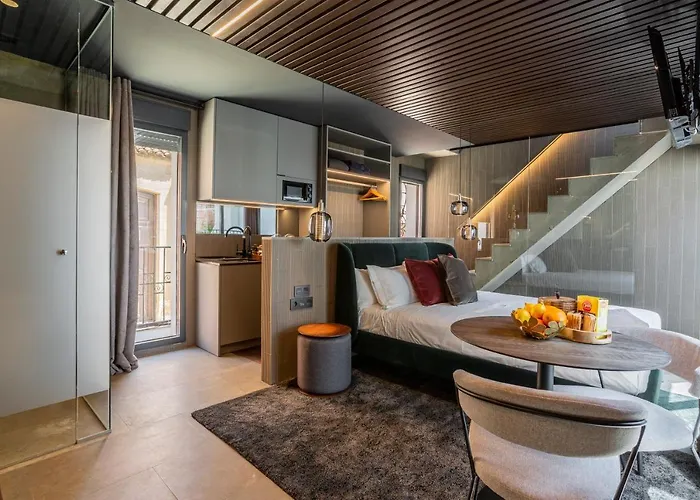 Evolution Luxury Aparthotel