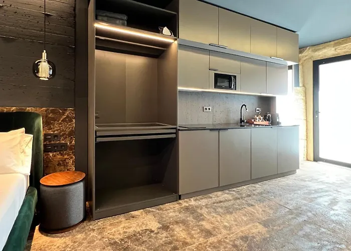 Evolution Luxury شقة فندقية لقنت